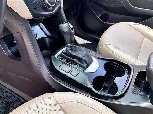 Used 2017 Hyundai Santa Fe Sport image 20