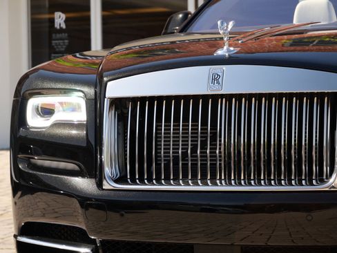 Certified 2018 Rolls-Royce Dawn image 7