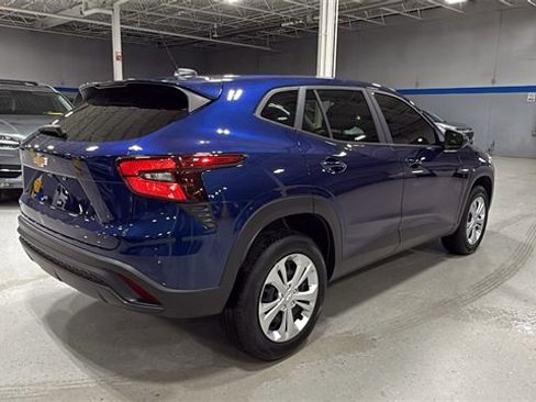 Certified 2024 Chevrolet Trax LS image 4