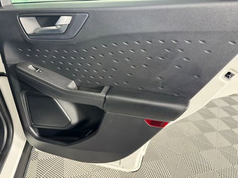 Used 2020 Ford Escape SEL image 28