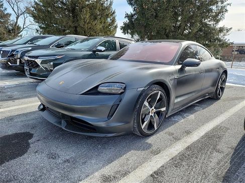 Used 2022 Porsche Taycan Turbo S image 3