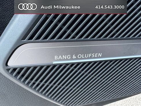 Used 2023 Audi Q5 2.0T Premium Plus w/ Premium Plus Package AWD/4WD image 9