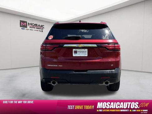 Used 2023 Chevrolet Traverse LT w/ LT Premium Package AWD/4WD image 6