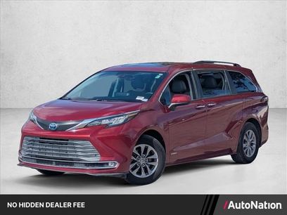 Used 2021 Toyota Sienna XLE