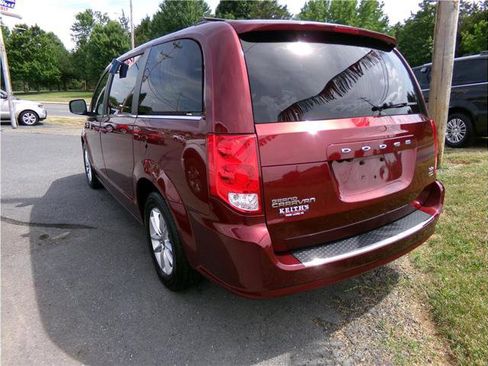Used 2019 Dodge Grand Caravan SXT image 31
