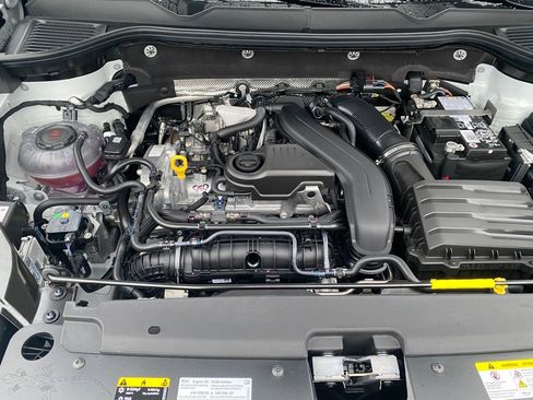 New 2026 Volkswagen Taos S image 28