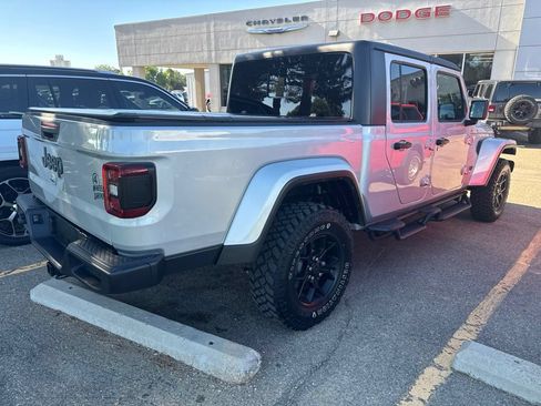 Used 2024 Jeep Gladiator Mojave AWD/4WD image 7