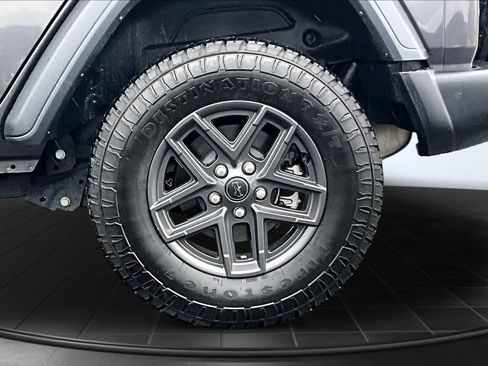 Used 2024 Jeep Wrangler Unlimited Sport AWD/4WD image 36