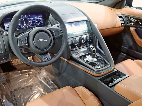 Used 2024 Jaguar F-TYPE R AWD/4WD image 17