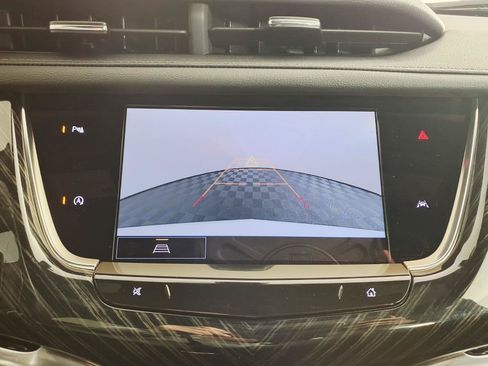 Certified 2024 Cadillac XT6 Premium Luxury FWD image 19