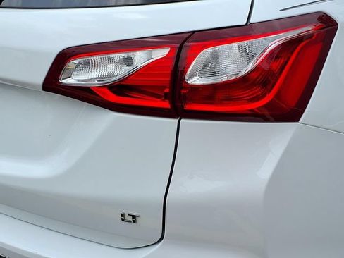Used 2021 Chevrolet Equinox LT FWD image 25