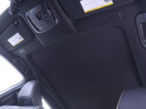 New 2025 Toyota Crown Signia Limited image 17