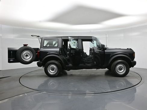 New 2026 Ford Bronco 4-Door AWD/4WD image 4