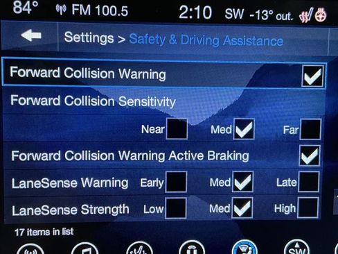 Used 2017 Chrysler Pacifica Limited w/ UConnect Theater Package image 52