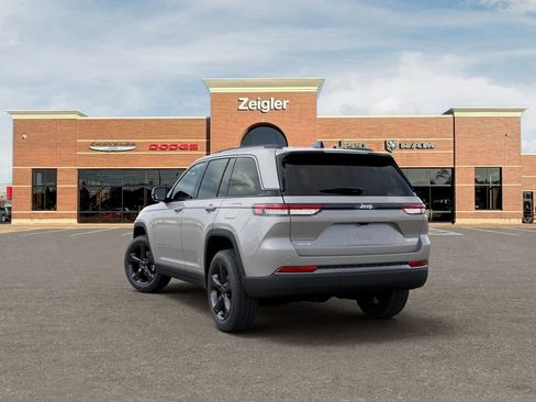 New 2026 Jeep Grand Cherokee Limited w/ Limited Altitude Package AWD/4WD image 3