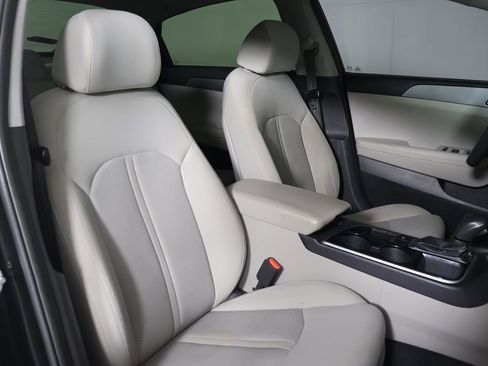 Used 2019 Hyundai Sonata SE FWD image 24