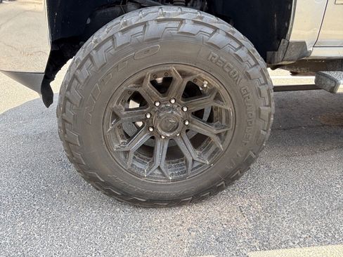Used 2017 Chevrolet Silverado 2500 LTZ w/ Duramax Plus Package AWD/4WD image 4