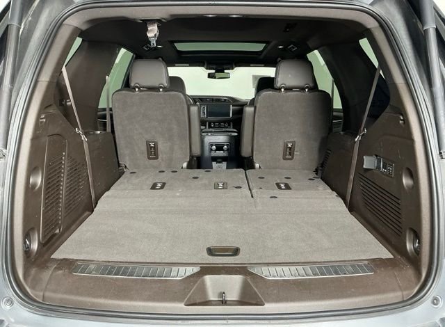 Used 2022 GMC Yukon Denali RWD image 23