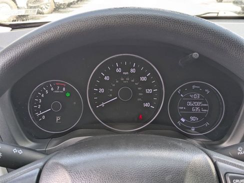 Used 2022 Honda HR-V LX image 11