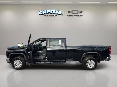 Used 2023 Chevrolet Silverado 2500 LT w/ Convenience Package image 13