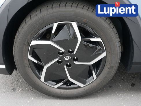Used 2024 Hyundai Ioniq 5 SEL AWD/4WD image 15