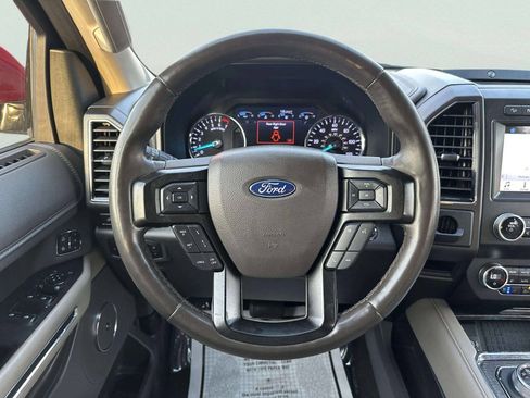 Used 2019 Ford Expedition Limited w/ Equipment Group 301A AWD/4WD image 29