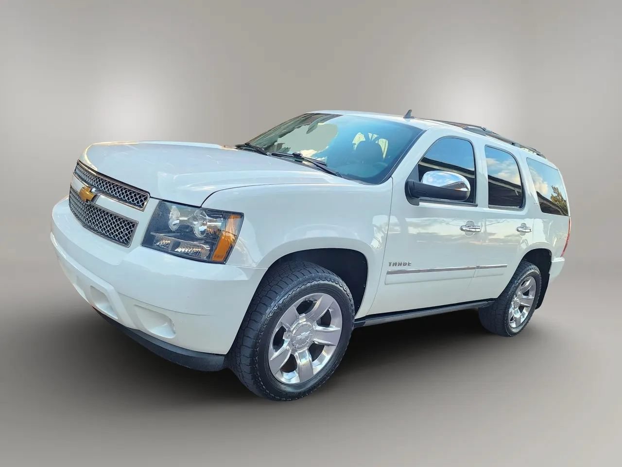 Used 2012 Chevrolet Tahoe LTZ AWD/4WD image 2