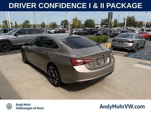 Used 2022 Chevrolet Malibu LT FWD image 4