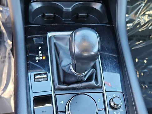 Used 2024 MAZDA MAZDA3 s image 31