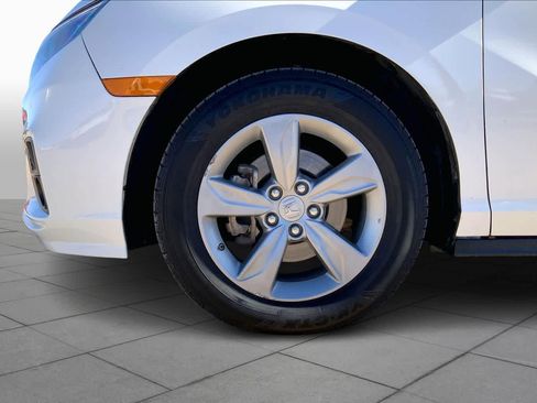 Used 2018 Honda Odyssey EX-L image 10
