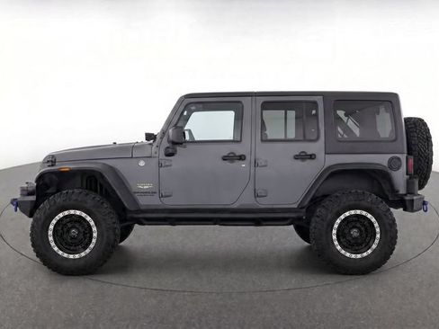Used 2014 Jeep Wrangler Unlimited Sahara w/ Max Tow Package AWD/4WD image 3