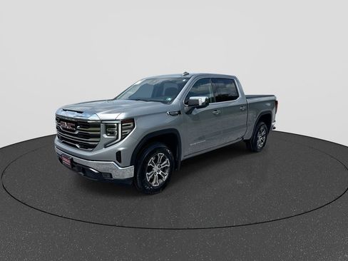 Used 2025 GMC Sierra 1500 SLT AWD/4WD image 4