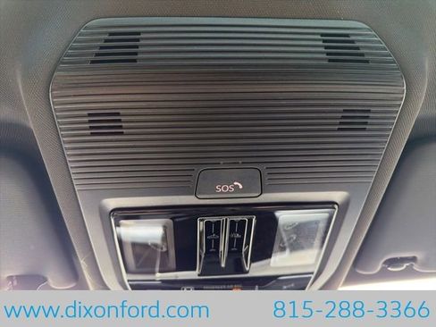 New 2026 Volkswagen Tiguan SE R-Line image 18