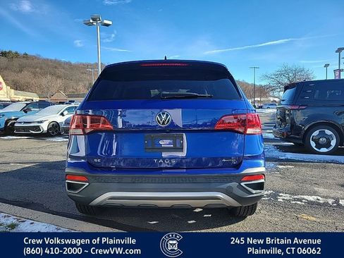 Certified 2022 Volkswagen Taos SE image 31