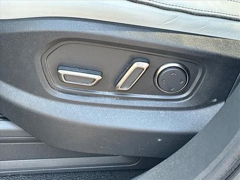 Used 2023 Rivian R1S Adventure AWD/4WD image 22