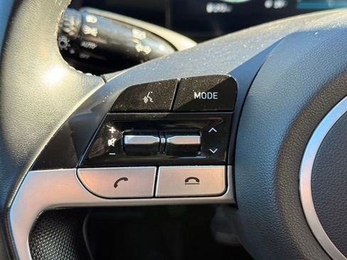 Used 2023 Hyundai Elantra SEL w/ Convenience Package image 29