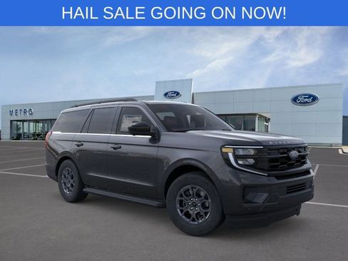 New 2025 Ford Expedition Active AWD/4WD image 8