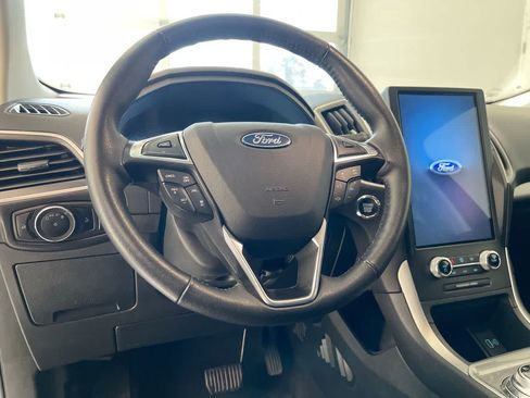 Used 2024 Ford Edge SEL AWD/4WD image 14