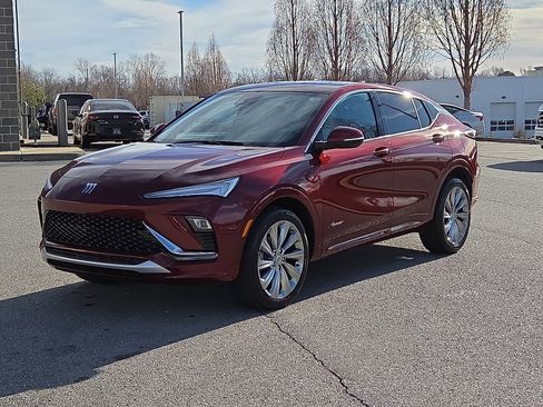 Used 2025 Buick Envista Avenir image 2