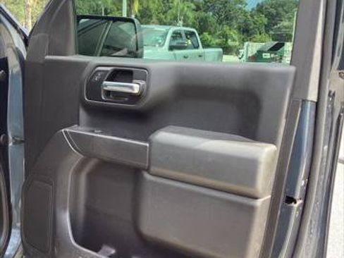 Used 2020 Chevrolet Silverado 1500 Custom Trail Boss w/ Custom Convenience Package AWD/4WD image 14