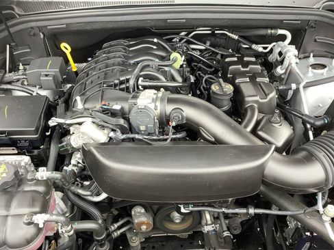 Used 2025 Dodge Durango GT AWD/4WD image 28