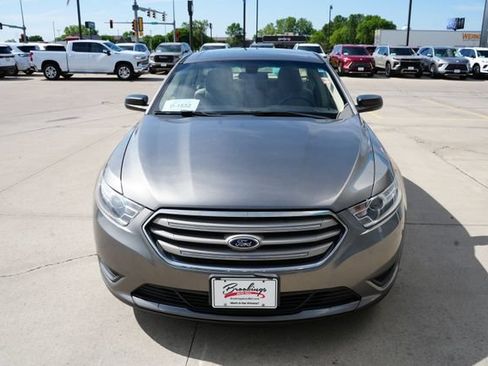 Used 2014 Ford Taurus SE FWD image 27