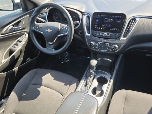 Used 2023 Chevrolet Malibu LT image 28