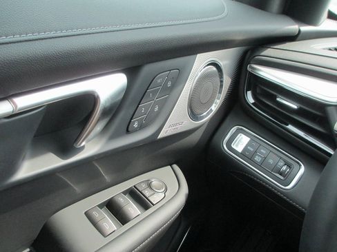 New 2026 Buick Enclave Avenir w/ Super Cruise Package image 21