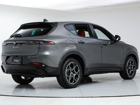 New 2026 Alfa Romeo Tonale Sprint w/ Red Premium Package AWD/4WD image 5