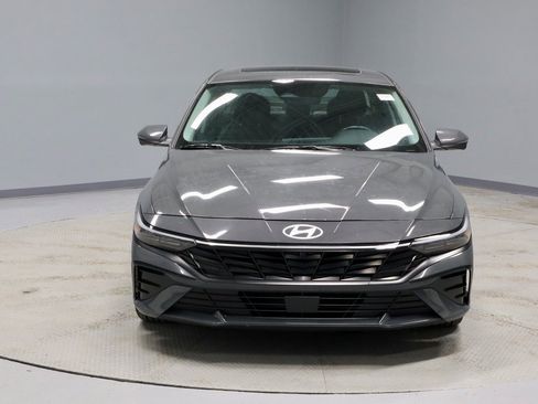 Certified 2024 Hyundai Elantra Limited image 8