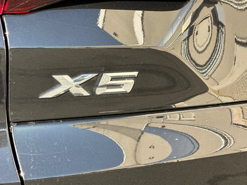 Used 2023 BMW X5 xDrive40i w/ Premium Package AWD/4WD image 28