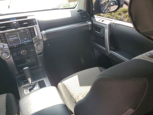 Used 2022 Toyota 4Runner SR5 image 21