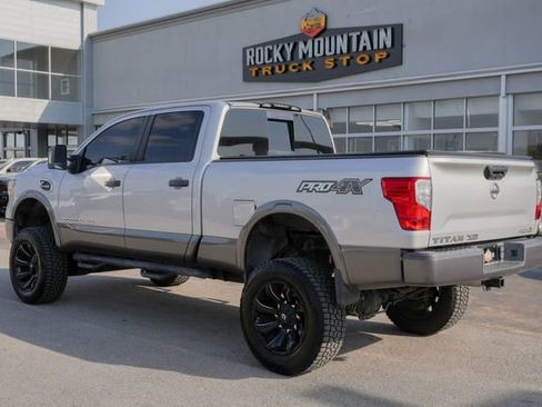Used 2016 Nissan Titan PRO-4X image 13