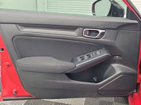 Certified 2025 Honda Civic Sport image 18